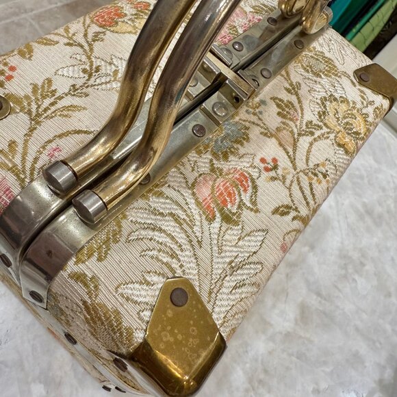 Vintage DELILL Tapestry Train-Case/Box Purse Made in Italy, 1950s/1960s - Picture 4 of 12